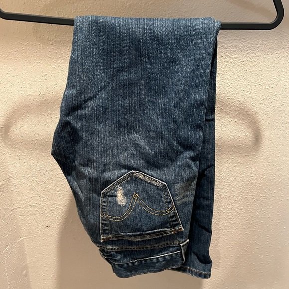Levi’s jeans in size 7 M - Picture 8 of 15